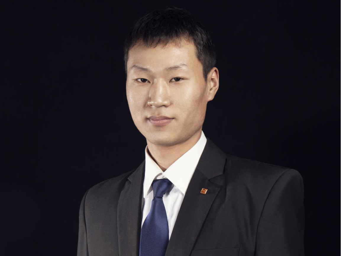 勤奮高產、技術擔當的張振陽—吊籠2班班長